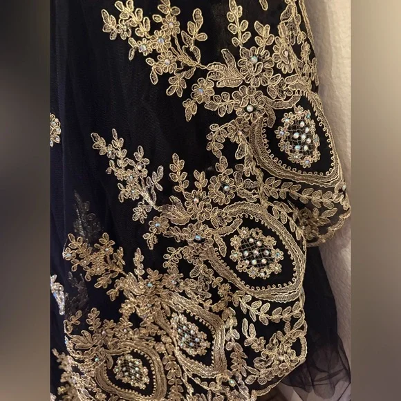 Abby Paris Formal Dress By Lucci Lu - Picture 13 of 15